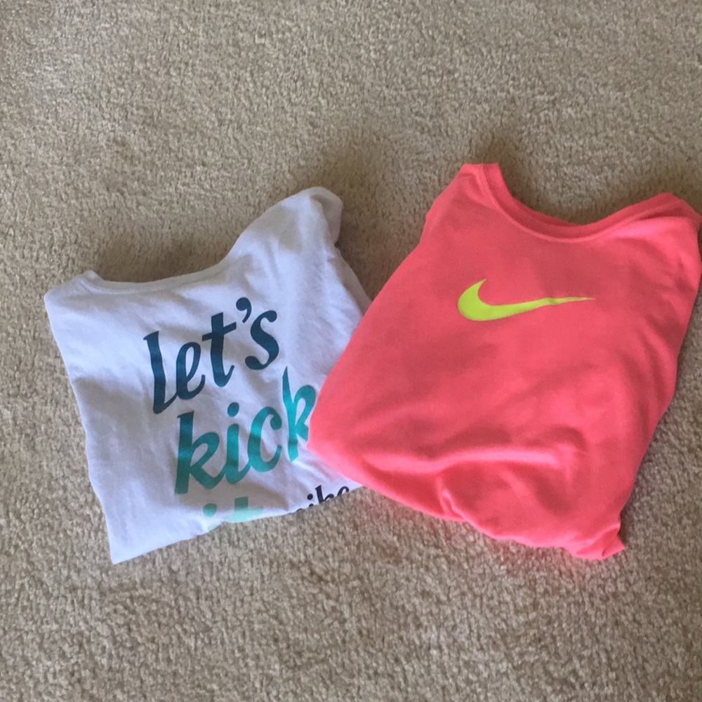 A  Nike dual set!